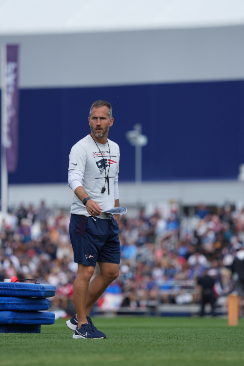 Tyler 休斯 in a Football Stadium